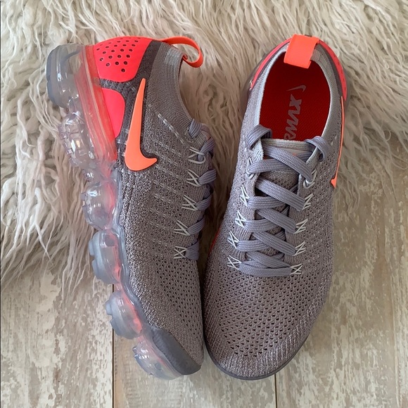 NWT Nike Air Vapormax Flyknit - Picture 5 of 11